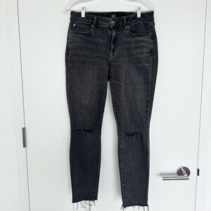 GAP Jeans Curvy True Skinny 10/30R Washed Grey Ripped